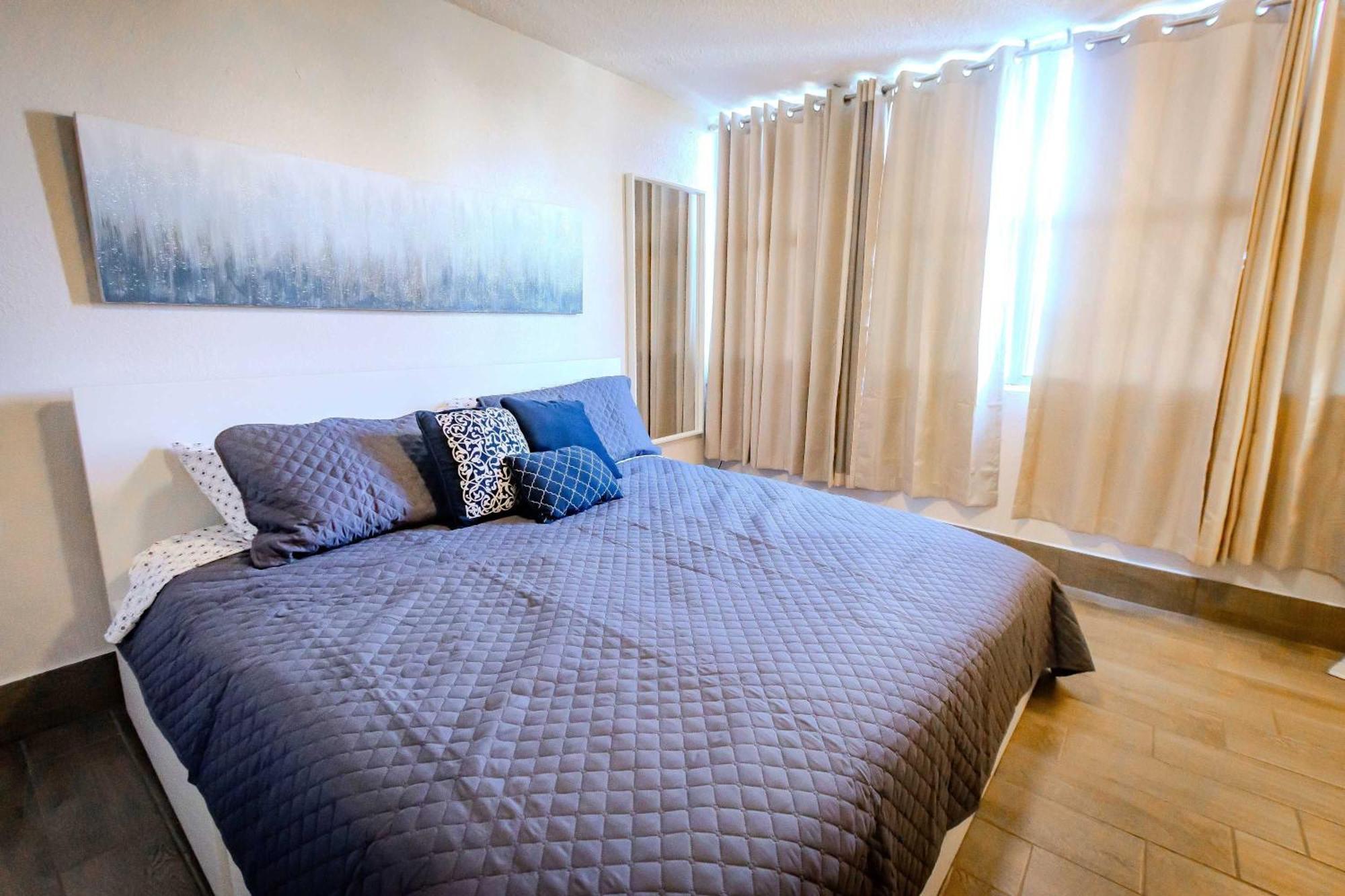 Sunset Paradise Cozy Beachfront Escape - Isla Verde San Juan Luaran gambar
