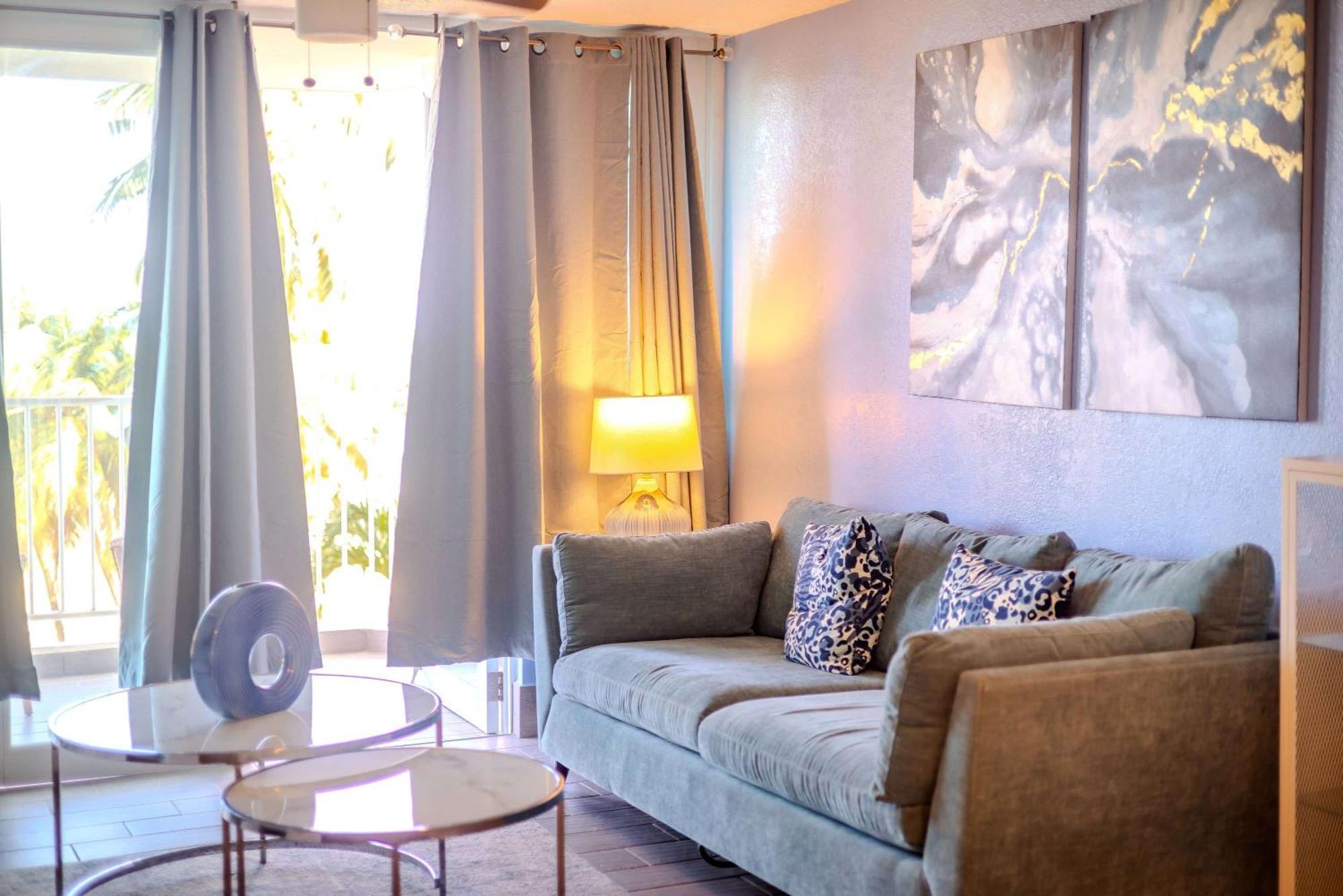 Sunset Paradise Cozy Beachfront Escape - Isla Verde San Juan Luaran gambar