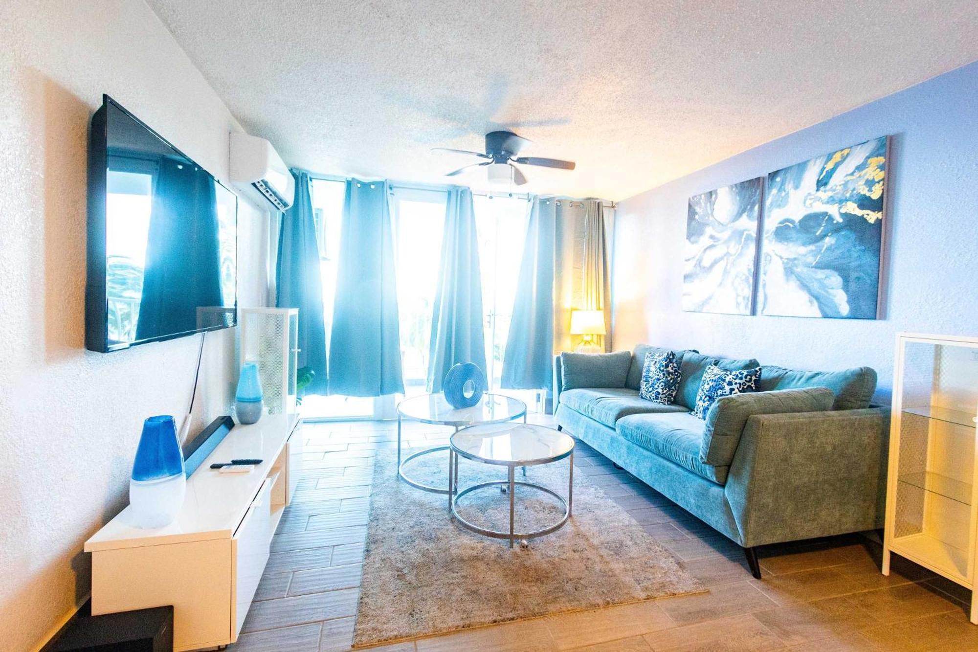 Sunset Paradise Cozy Beachfront Escape - Isla Verde San Juan Luaran gambar