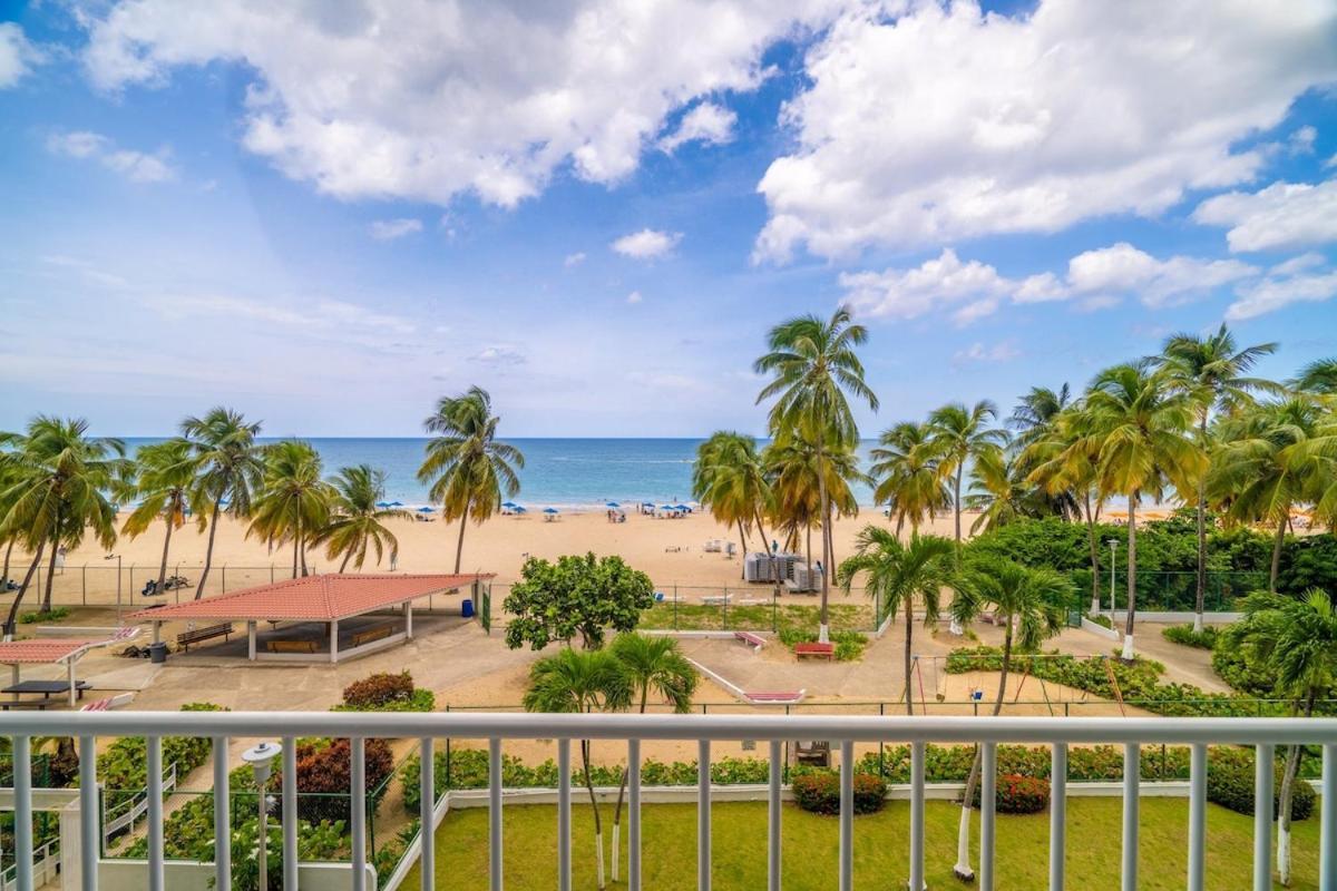 Sunset Paradise Cozy Beachfront Escape - Isla Verde San Juan Luaran gambar