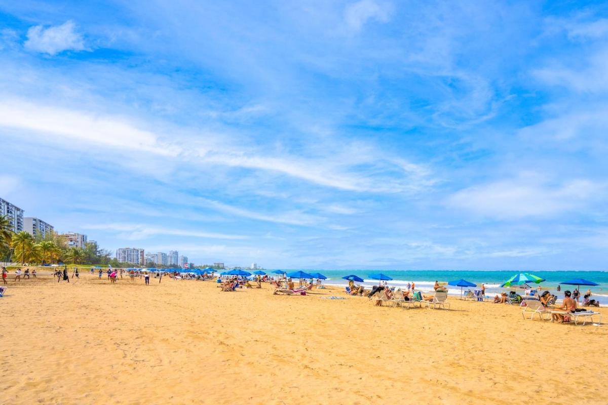 Sunset Paradise Cozy Beachfront Escape - Isla Verde San Juan Luaran gambar
